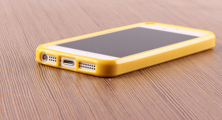 选购iPhone复古保护壳 果冻软胶套的时尚与实用解析